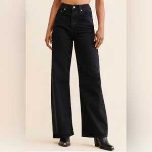 Levi’s Ribcage Wide Leg Jeans in Faded Black